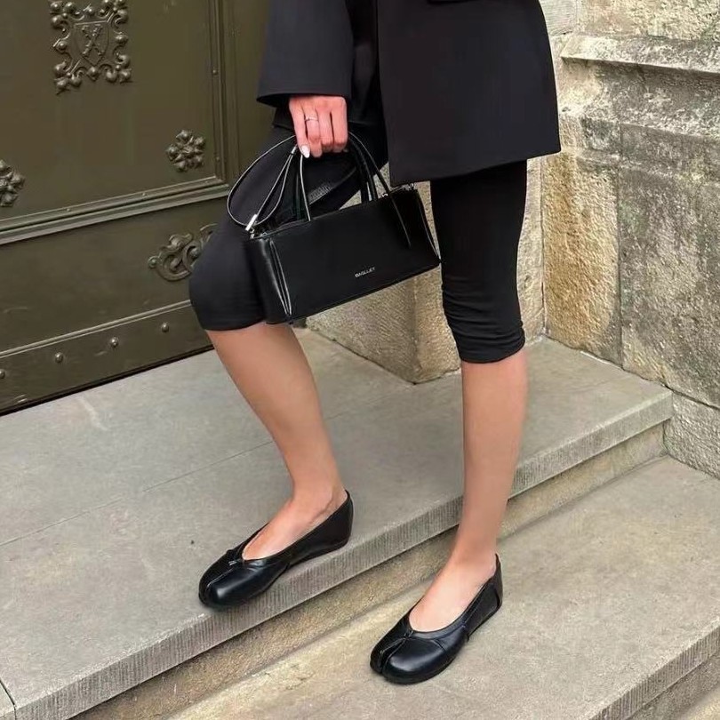 Fashion Split Toe Flat Hoof Ma - Vintage Fashion Designers recensione e prezzo