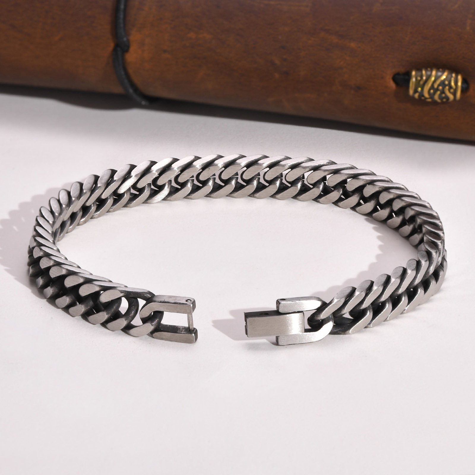 Vnox Chunky Retro Cuban Chain  - Vintage Fashion Outfits Men recensione e prezzo