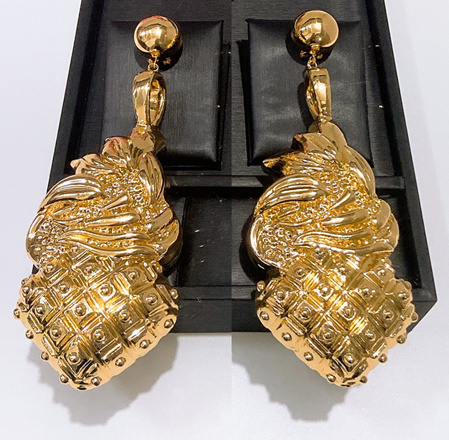 Vintage Gold Hollow Oval Sunbu - Vintage Fashion Look recensione e prezzo