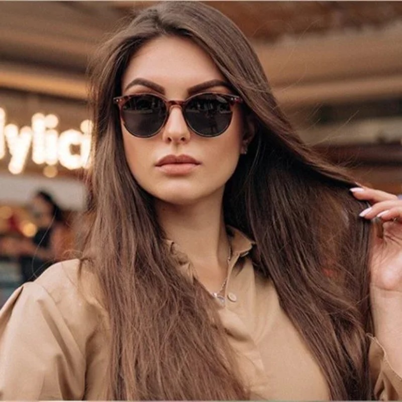 Vintage Fashion Round Sunglass - Vintage Fashion Female recensione e prezzo