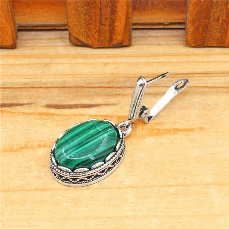 Flower Oval Malachite Dangle E - Vintage Fashion Look recensione e prezzo