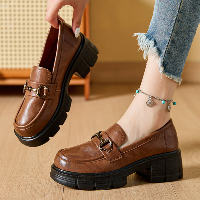 Women Metal Horsebit Platform  - Vintage Old Fashion recensione e prezzo