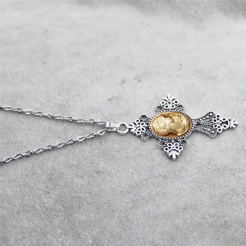 Vintage Look Cross Pendant Lad - Vintage Fashion Look recensione e prezzo