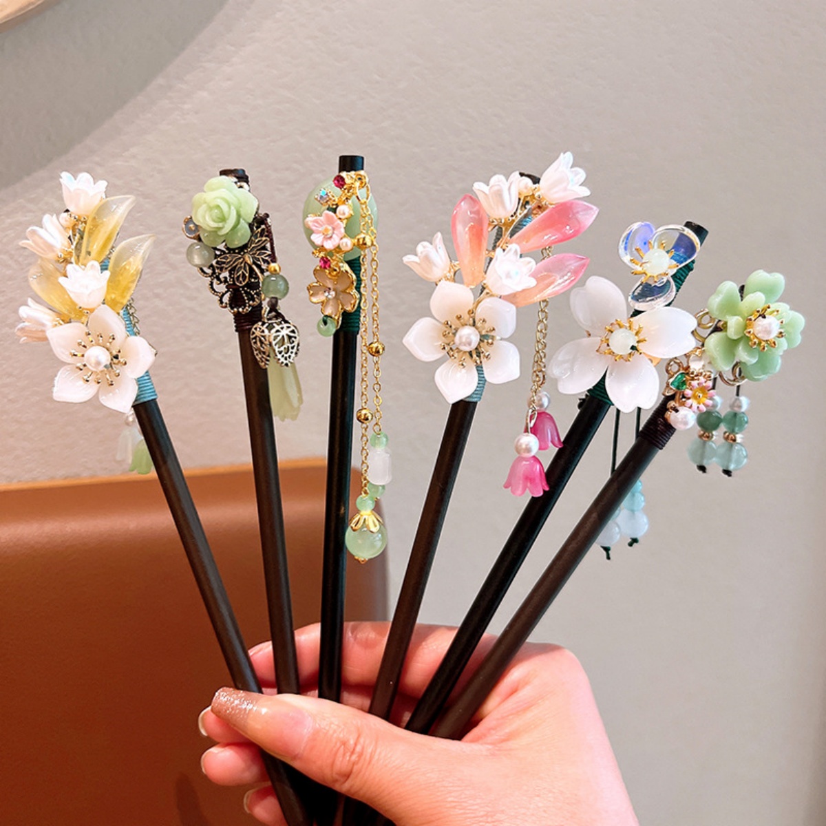Exquisite Flower Tassel Wooden - Vintage Fashion In Chinese recensione e prezzo